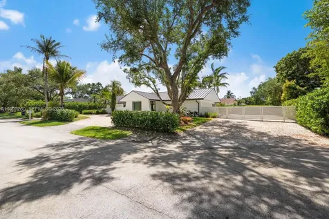 7864 SW 179th Terrace Palmetto Bay FL 33157