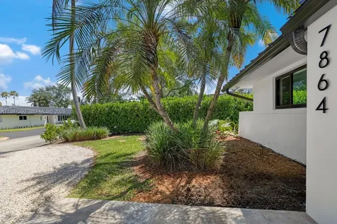 7864 SW 179th Terrace Palmetto Bay FL 33157