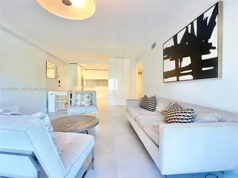 7832 Collins Avenue Miami Beach FL 33141