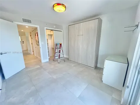 7832 Collins Avenue Miami Beach FL 33141
