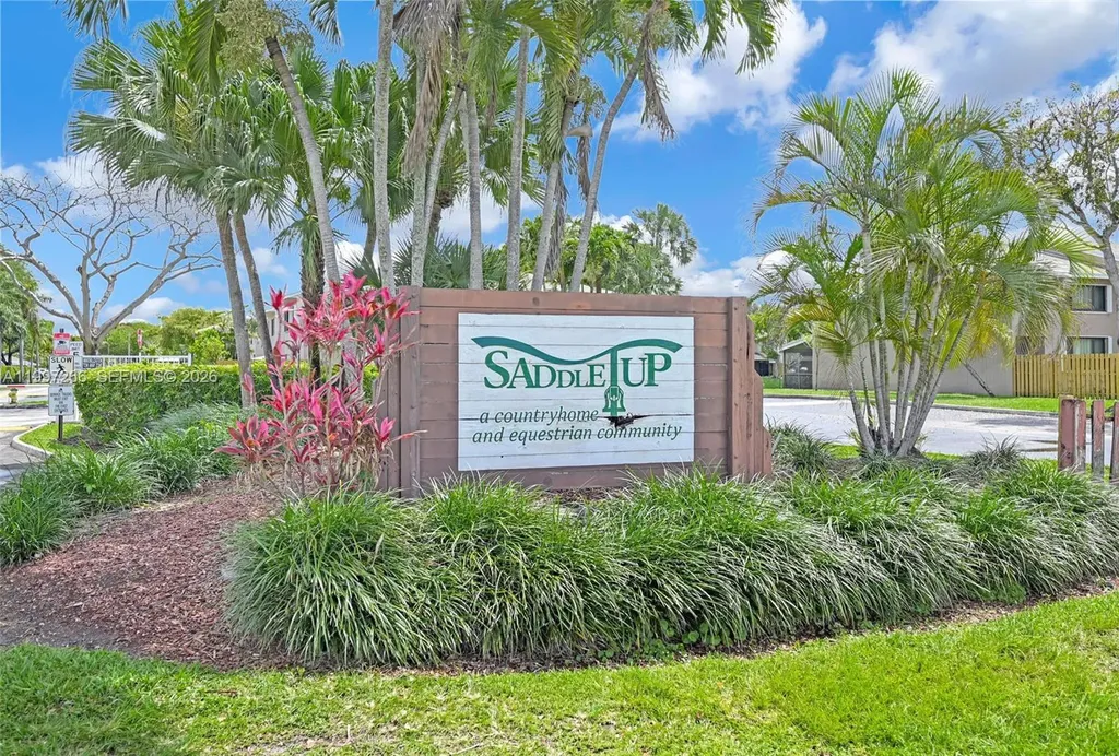4930 S University Drive Davie FL 33328