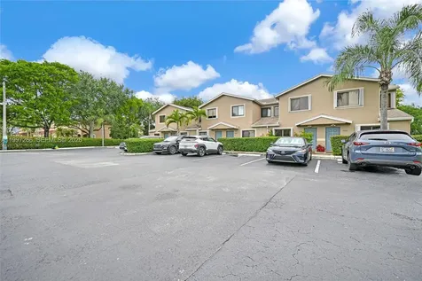 4930 S University Drive Davie FL 33328