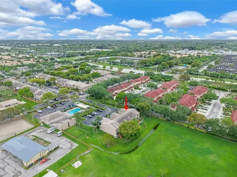 4930 S University Drive Davie FL 33328