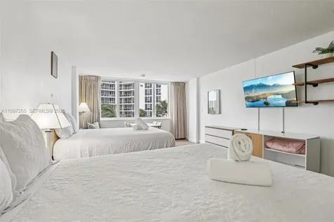 19201 Collins Avenue Sunny Isles Beach FL 33160