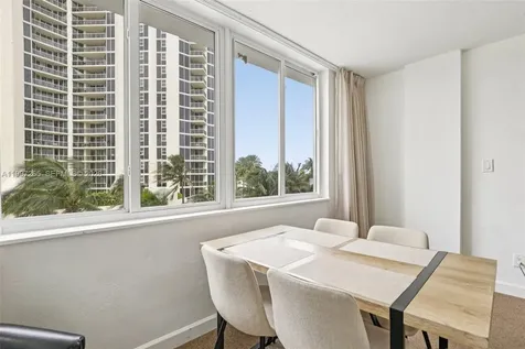 19201 Collins Avenue Sunny Isles Beach FL 33160