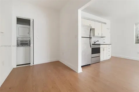 1219 Meridian Avenue Miami Beach FL 33139
