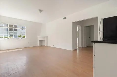 1219 Meridian Avenue Miami Beach FL 33139