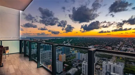 88 SW 7th Street Miami FL 33130