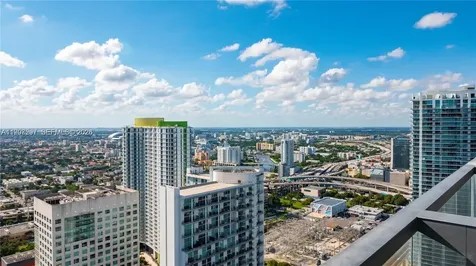 88 SW 7th Street Miami FL 33130