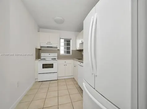 7620 Carlyle Avenue Miami Beach FL 33141