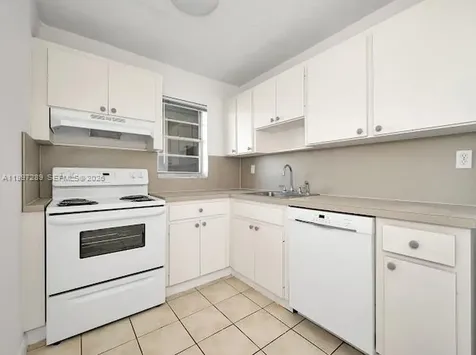 7620 Carlyle Avenue Miami Beach FL 33141