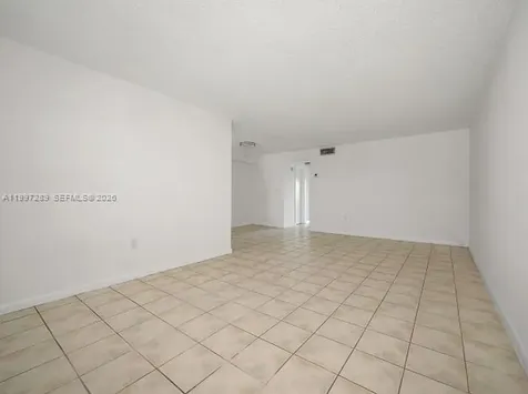 7620 Carlyle Avenue Miami Beach FL 33141