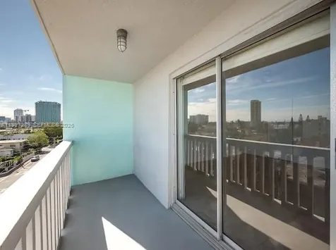 7620 Carlyle Avenue Miami Beach FL 33141