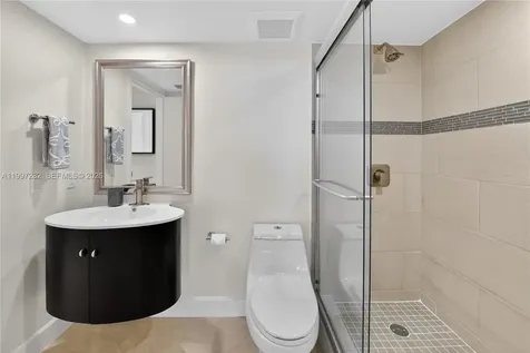 7601 E Treasure Drive North Bay Village FL 33141