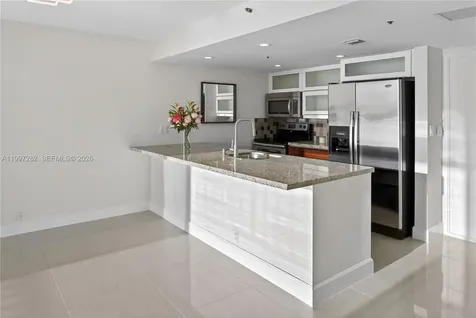7601 E Treasure Drive North Bay Village FL 33141