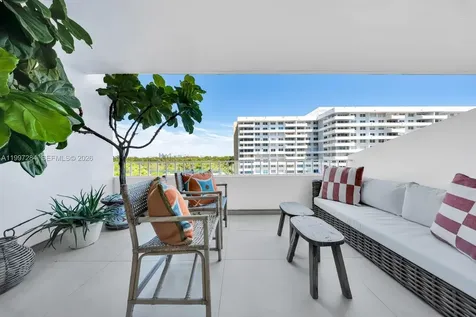199 Ocean Lane Drive Key Biscayne FL 33149