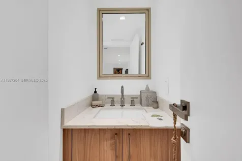 199 Ocean Lane Drive Key Biscayne FL 33149