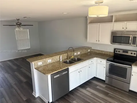 4413 SW 15th Place Cape Coral FL 33914