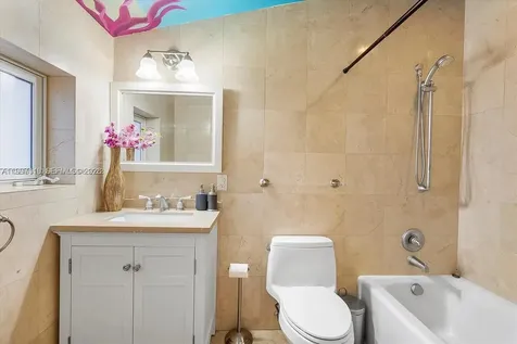 800 SW 12th Fort Lauderdale FL 33312
