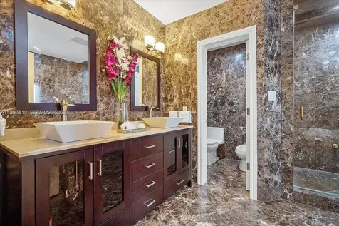 800 SW 12th Fort Lauderdale FL 33312