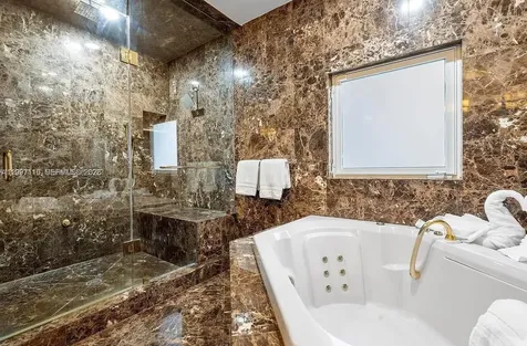 800 SW 12th Fort Lauderdale FL 33312