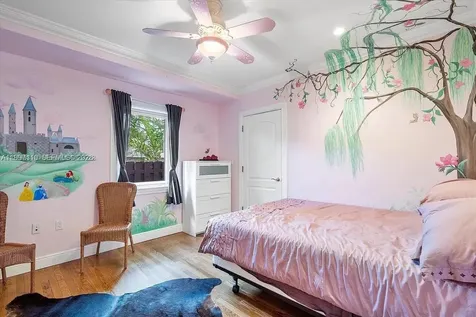 800 SW 12th Fort Lauderdale FL 33312