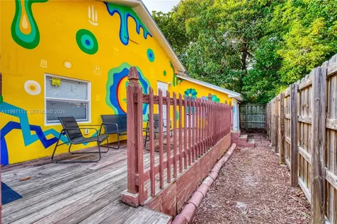5627 NW 9th Avenue Miami FL 33127