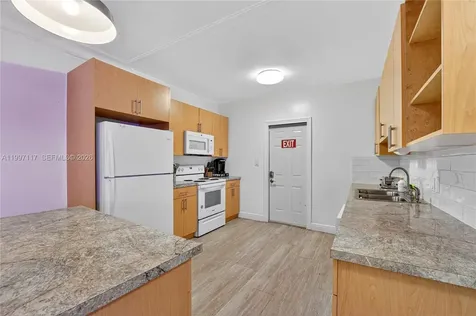 5627 NW 9th Avenue Miami FL 33127