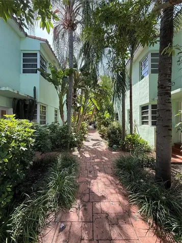 601 Michigan Avenue Miami Beach FL 33139