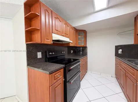 5790 W 26th Avenue Hialeah FL 33016
