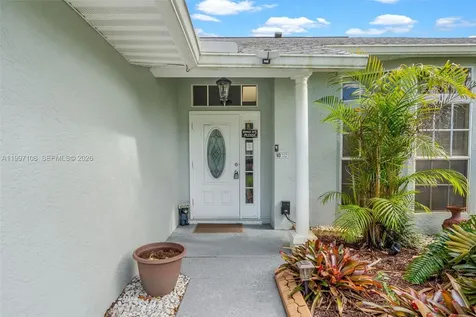 694 SE Karrigan Terrace Port St. Lucie FL 34983