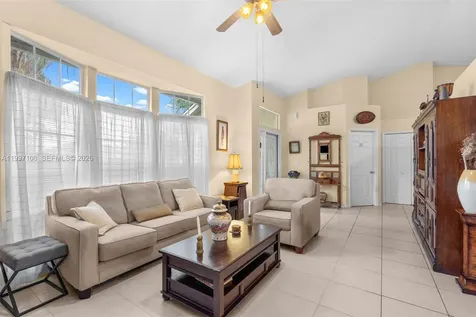 694 SE Karrigan Terrace Port St. Lucie FL 34983