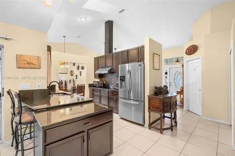694 SE Karrigan Terrace Port St. Lucie FL 34983