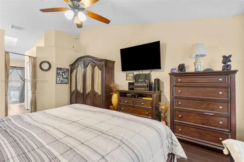 694 SE Karrigan Terrace Port St. Lucie FL 34983