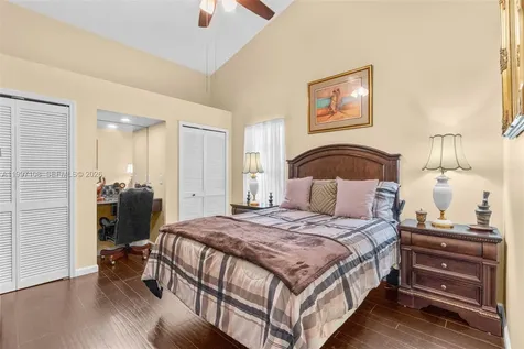 694 SE Karrigan Terrace Port St. Lucie FL 34983