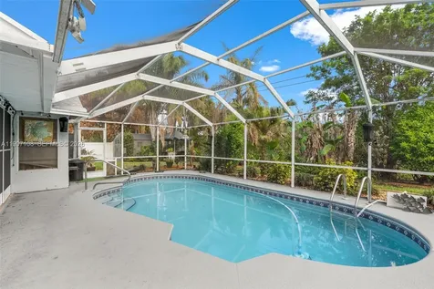 694 SE Karrigan Terrace Port St. Lucie FL 34983