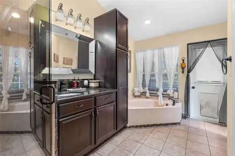 694 SE Karrigan Terrace Port St. Lucie FL 34983