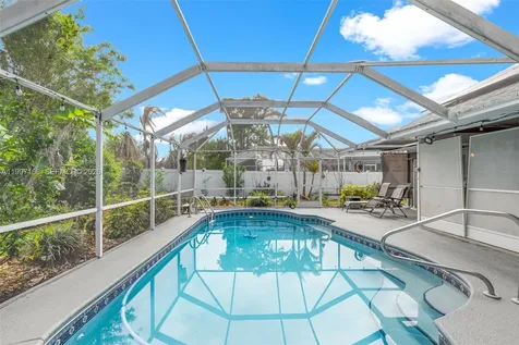 694 SE Karrigan Terrace Port St. Lucie FL 34983