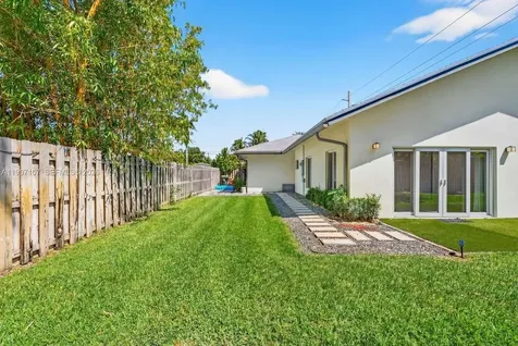 1126 NE 16th Court Fort Lauderdale FL 33305