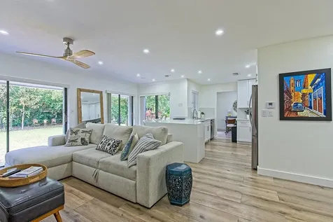 10900 SW 124th Road Miami FL 33176