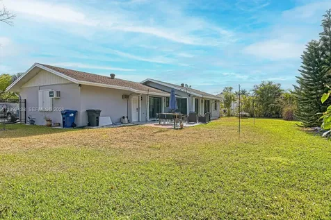 10900 SW 124th Road Miami FL 33176