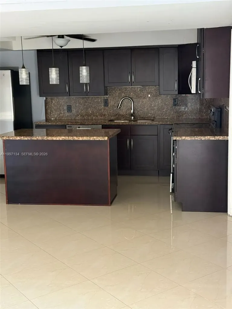 1400 NE 54th Street Fort Lauderdale FL 33334