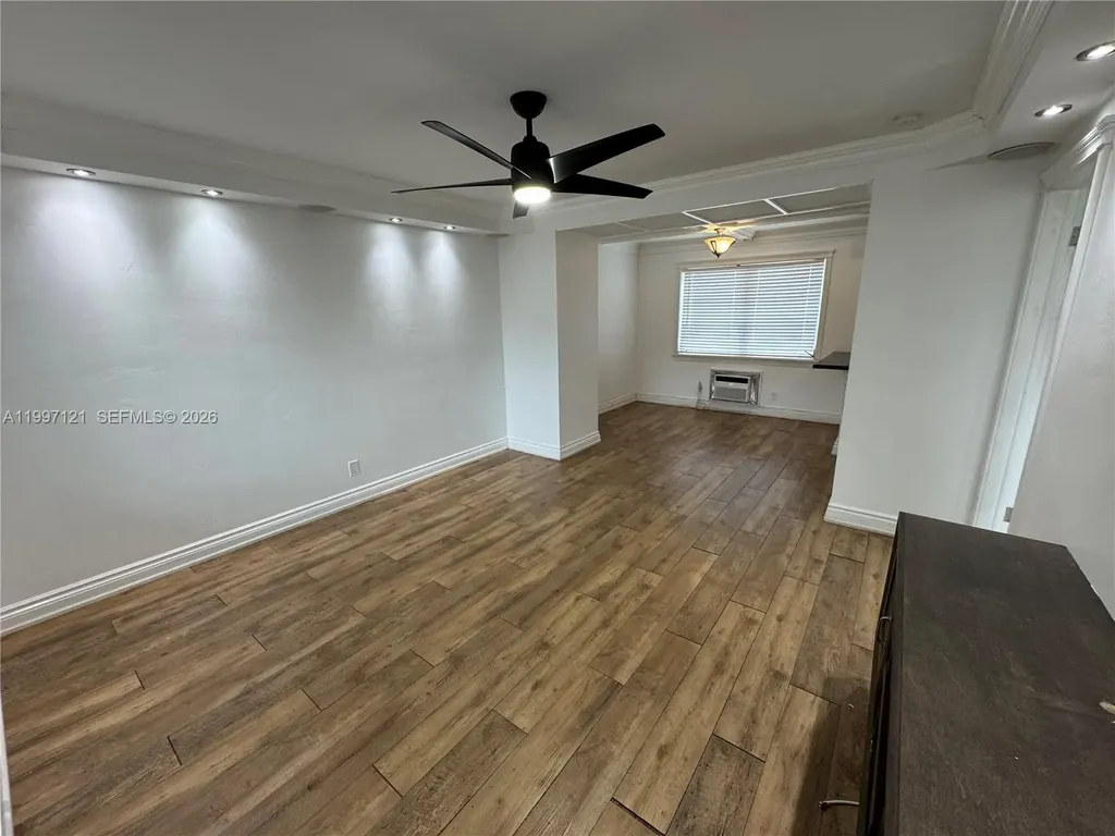 2000 Buchanan Street Hollywood FL 33020