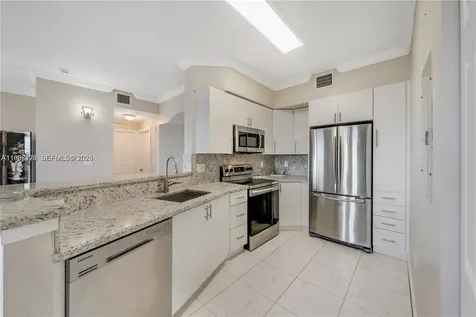 9021 SW 94th Street Miami FL 33176