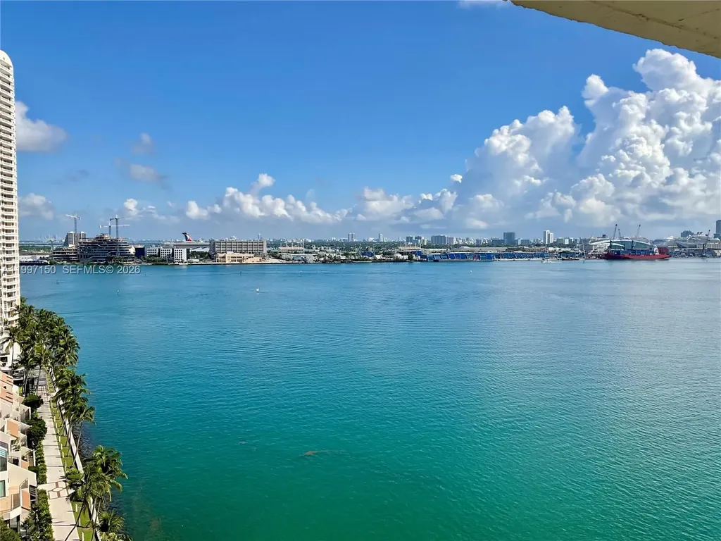 770 Claughton Island Drive Miami FL 33131