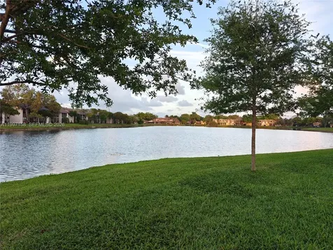 9803 NW 37th Street Sunrise FL 33351
