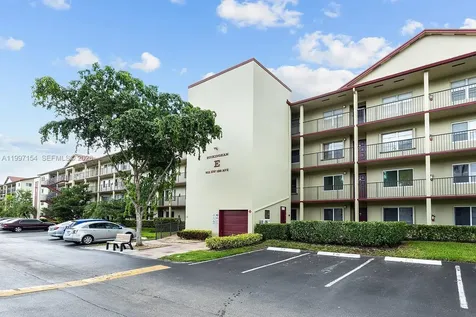 901 SW 128th Avenue Pembroke Pines FL 33027