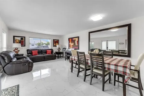 13935 SW 10th Street Miami FL 33184