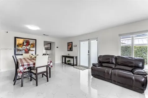 13935 SW 10th Street Miami FL 33184