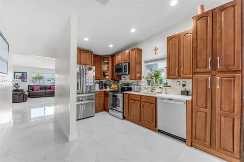 13935 SW 10th Street Miami FL 33184
